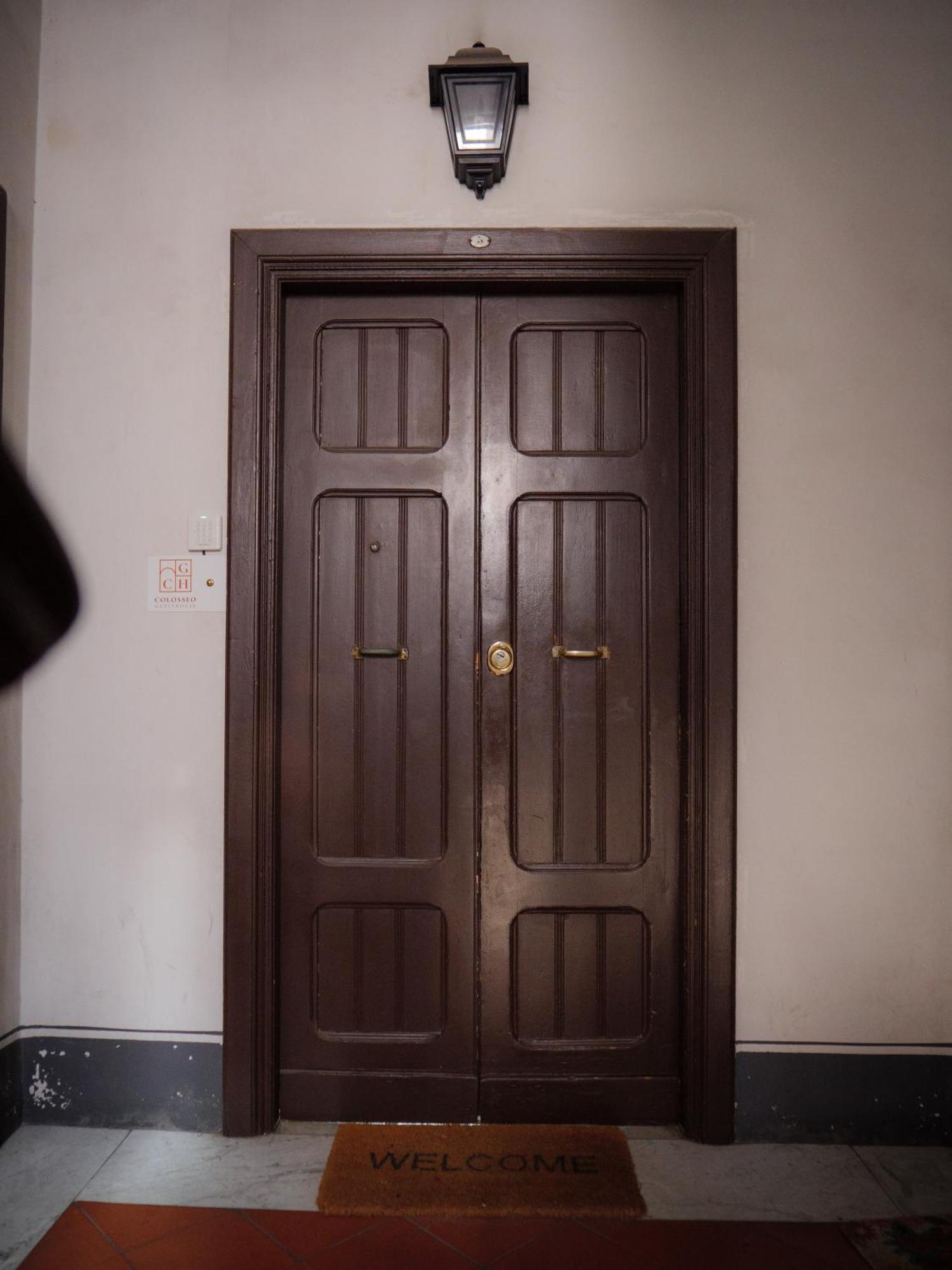 Colosseo Guest House Рим Экстерьер фото